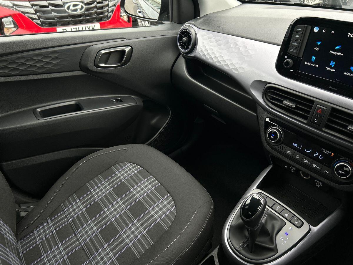 Used Hyundai i10 2024 for sale - 76299972: Photo 30