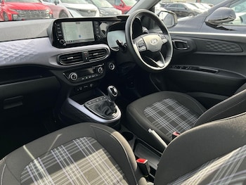 Used Hyundai i10 2024 for sale - 77715793: Photo