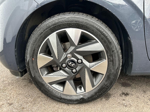 Used Hyundai i10 2024 for sale - 76300335: Photo 10