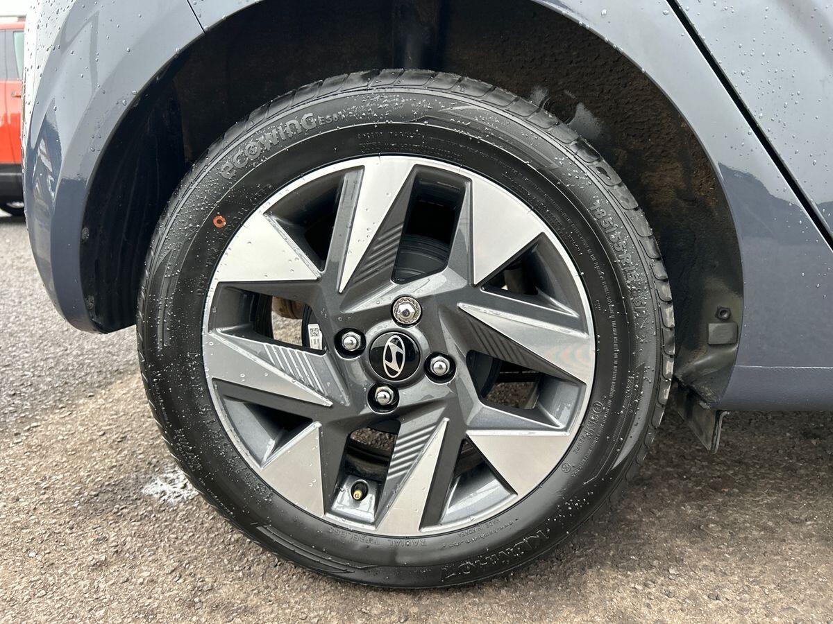 Used Hyundai i10 2024 for sale - 76300335: Photo 12