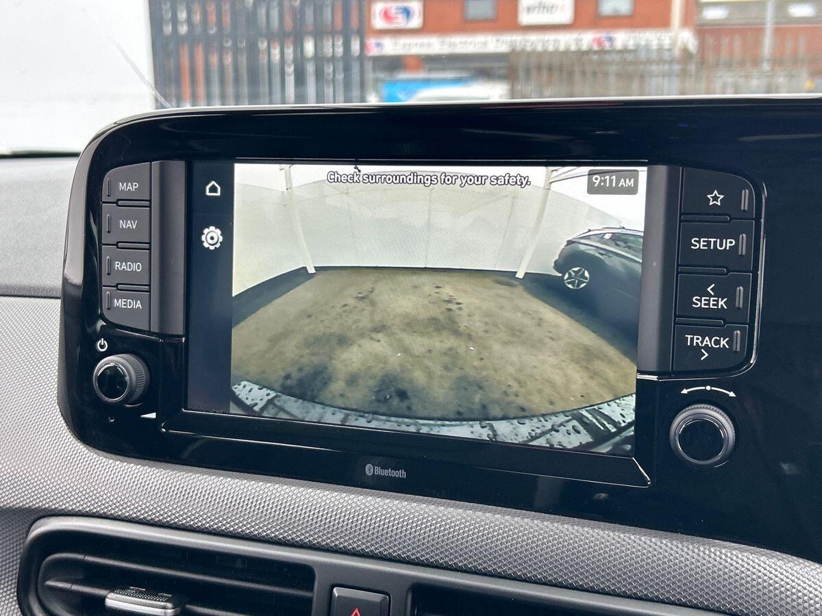 Used Hyundai i10 2024 for sale - 76300335: Photo 25