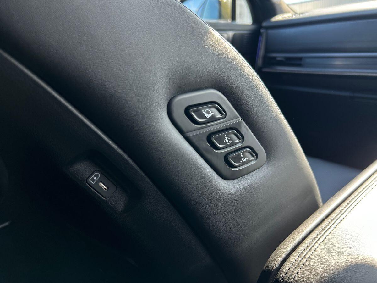 Used Hyundai Santa Fe 2025 for sale - 76299998: Photo 34
