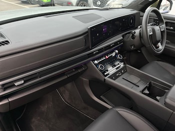 Used Hyundai Santa Fe 2025 for sale - 77984329: Photo