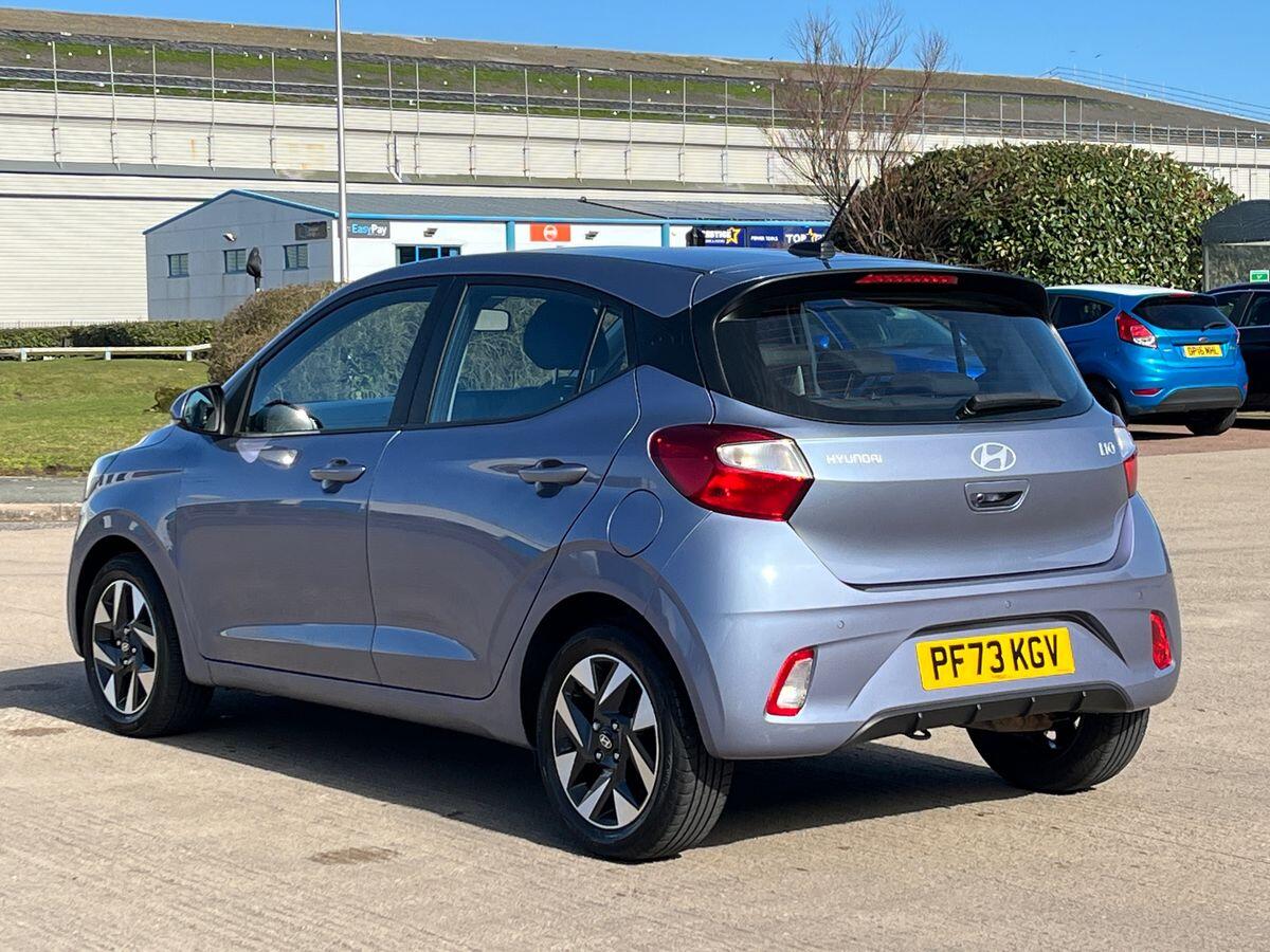 Used Hyundai i10 2023 for sale - 77916616: Photo 3