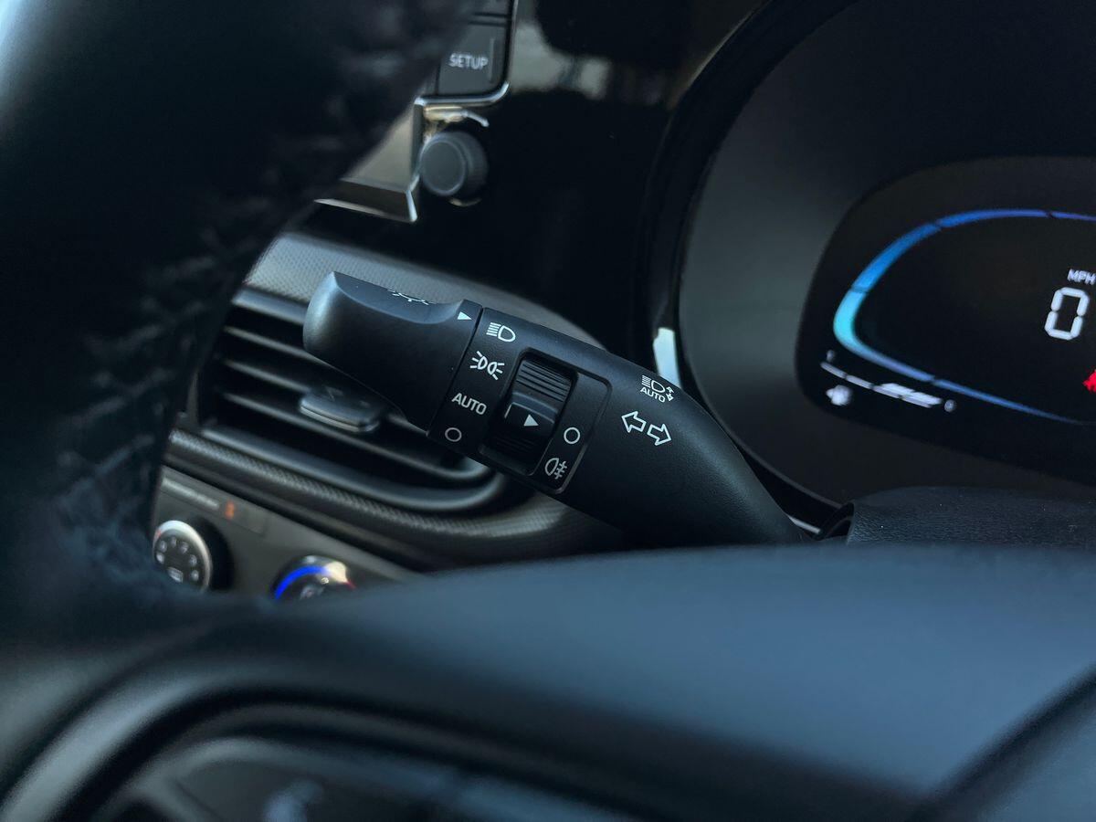 Used Hyundai i10 2023 for sale - 77916616: Photo 30