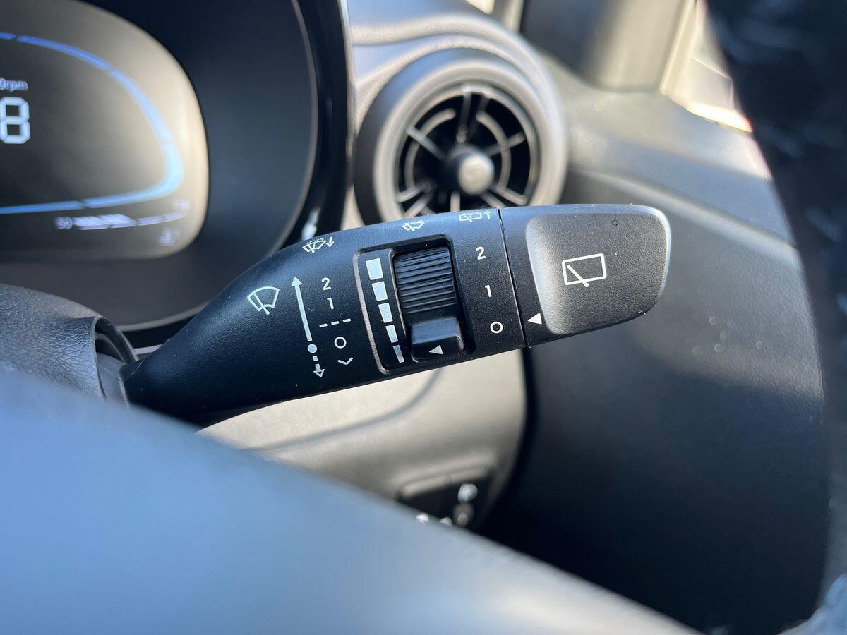 Used Hyundai i10 2023 for sale - 77916616: Photo 31