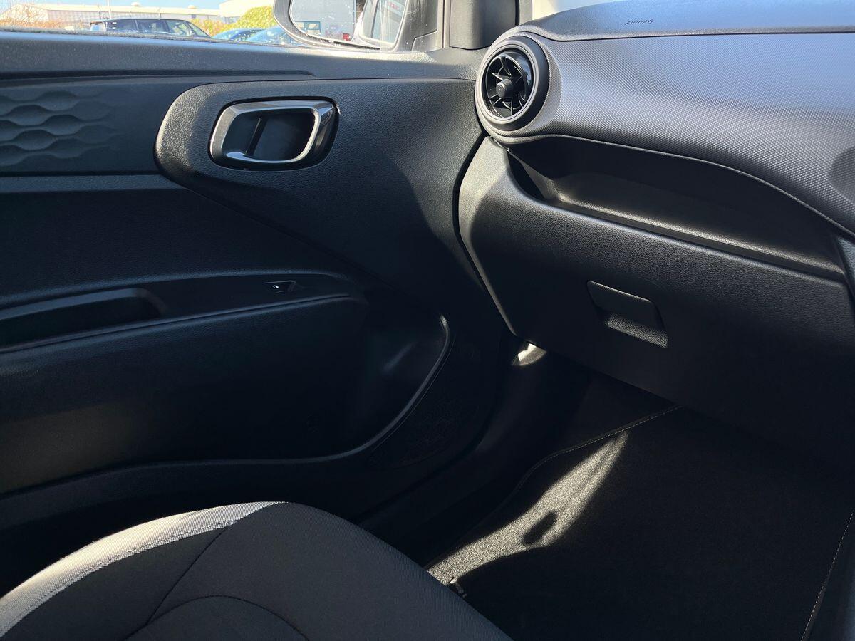 Used Hyundai i10 2023 for sale - 77916616: Photo 39