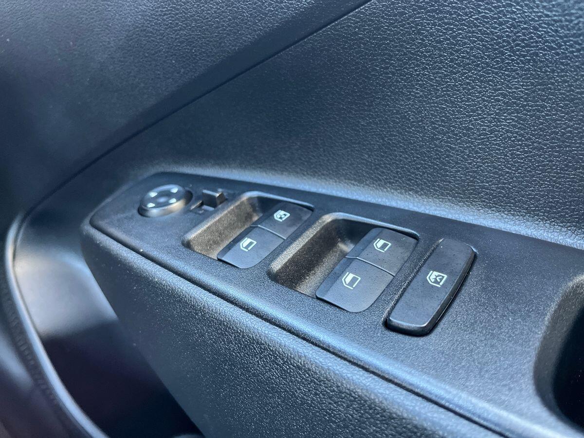 Used Hyundai i10 2023 for sale - 77916616: Photo 41