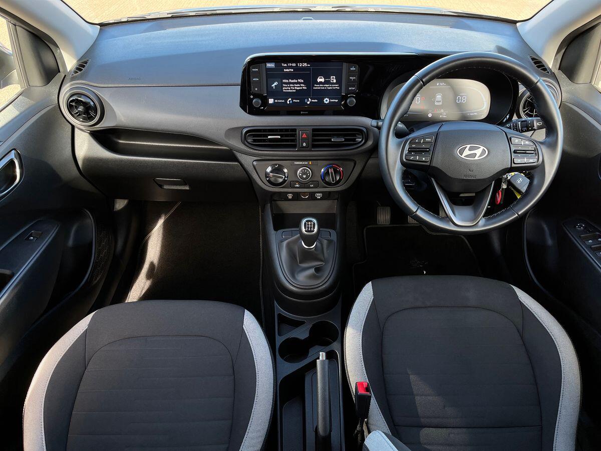 Used Hyundai i10 2023 for sale - 77916616: Photo 7