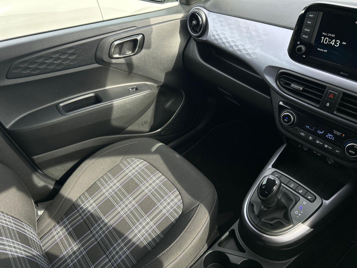 Used Hyundai i10 2024 for sale - 76299975: Photo 30