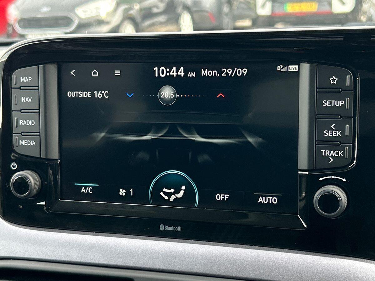 Used Hyundai i10 2024 for sale - 76299975: Photo 36