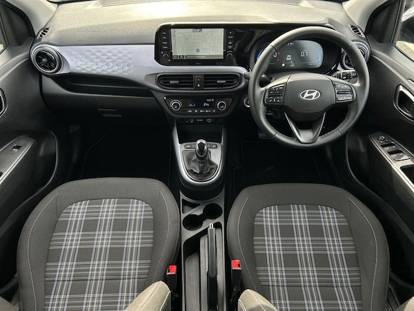Used Hyundai i10 2024 for sale - 76299975: Photo 7