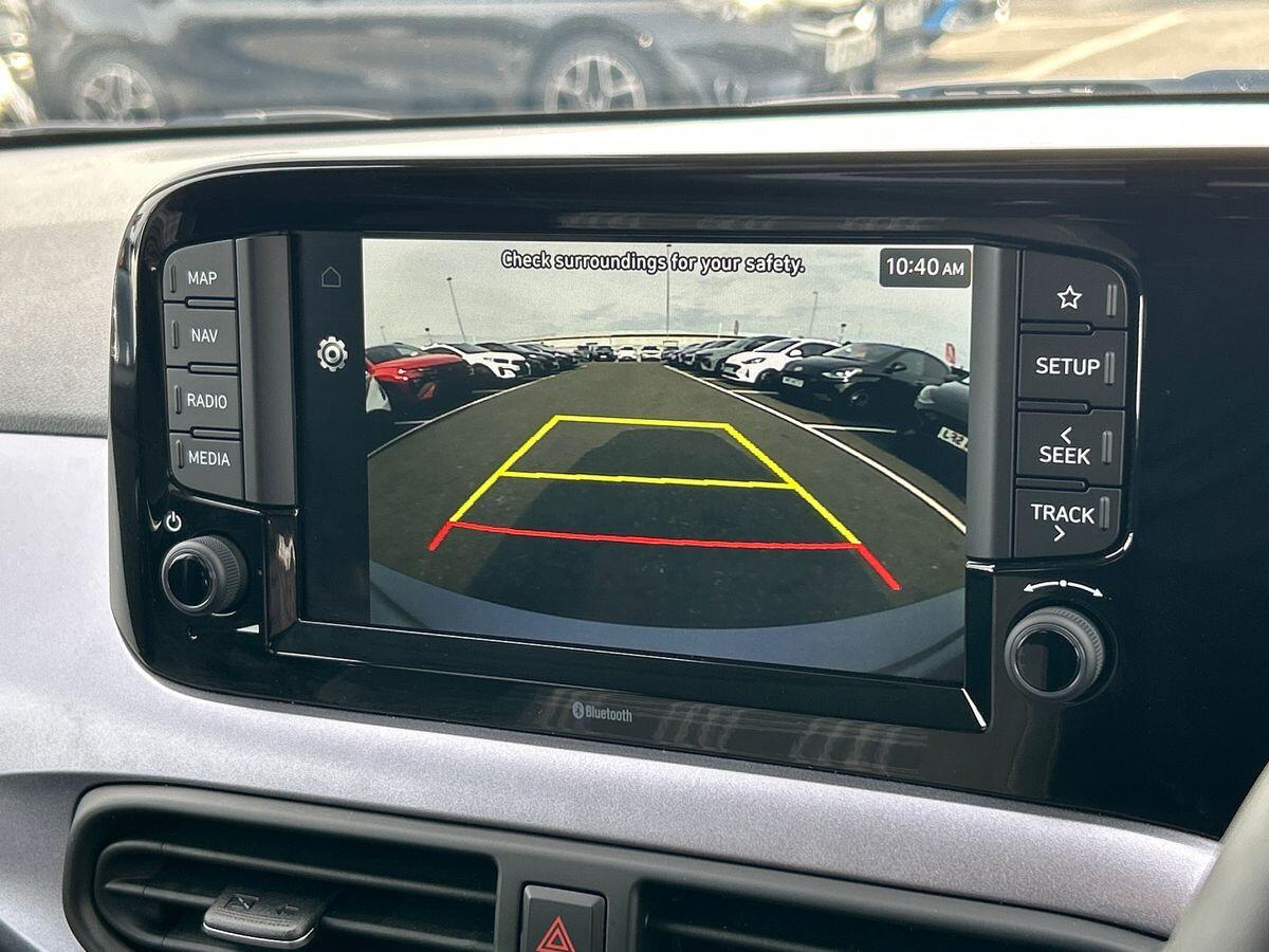 Used Hyundai i10 2024 for sale - 76299975: Photo 9