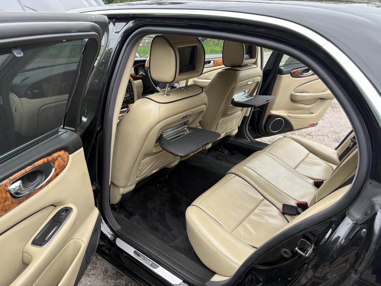 Used Jaguar XJ for sale - 76105364: Photo 13