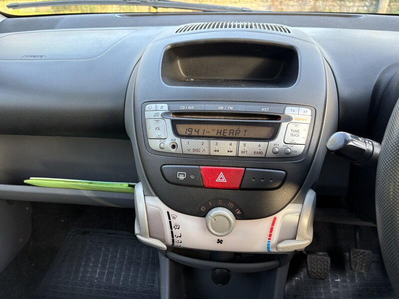 Used Peugeot 107 2008 for sale - 76603760: Photo 16