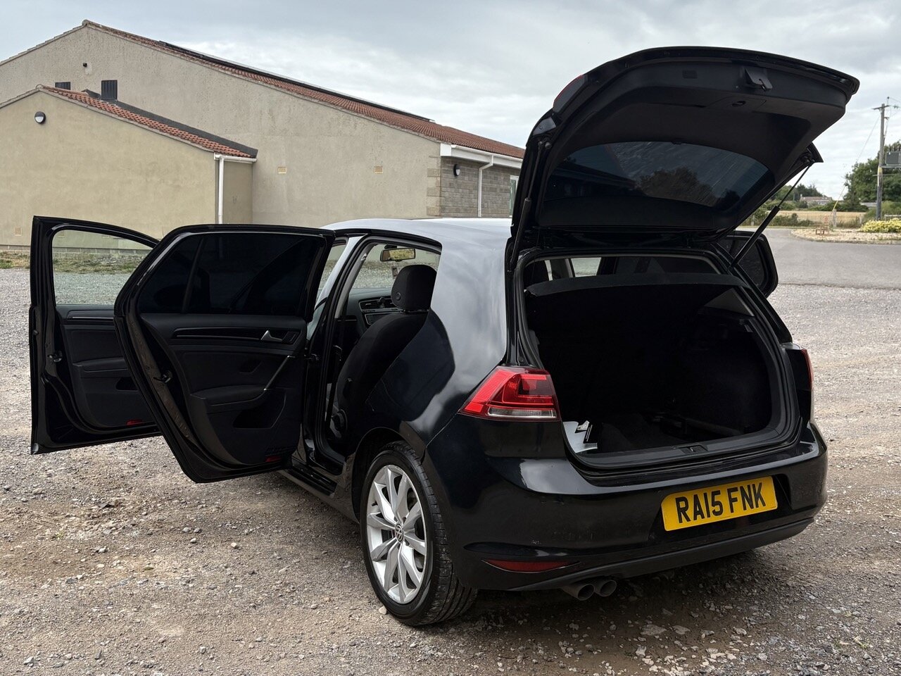 Used Volkswagen Golf 2015 for sale - 76105357: Photo 10