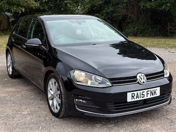 Used Volkswagen Golf 2015 for sale - 76105357: Photo