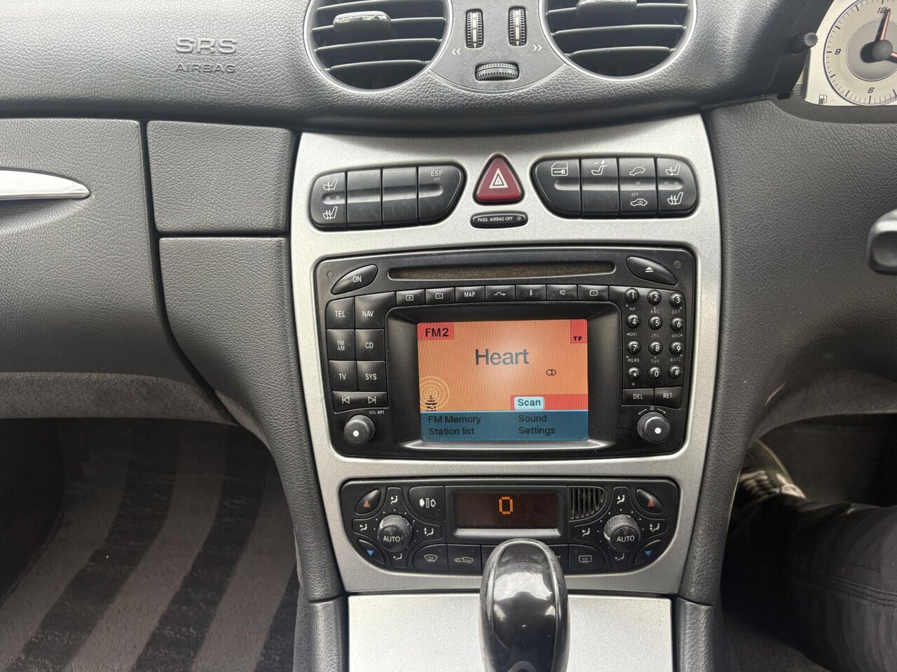 Used Mercedes-Benz CLK 2004 for sale - 76105356: Photo 16