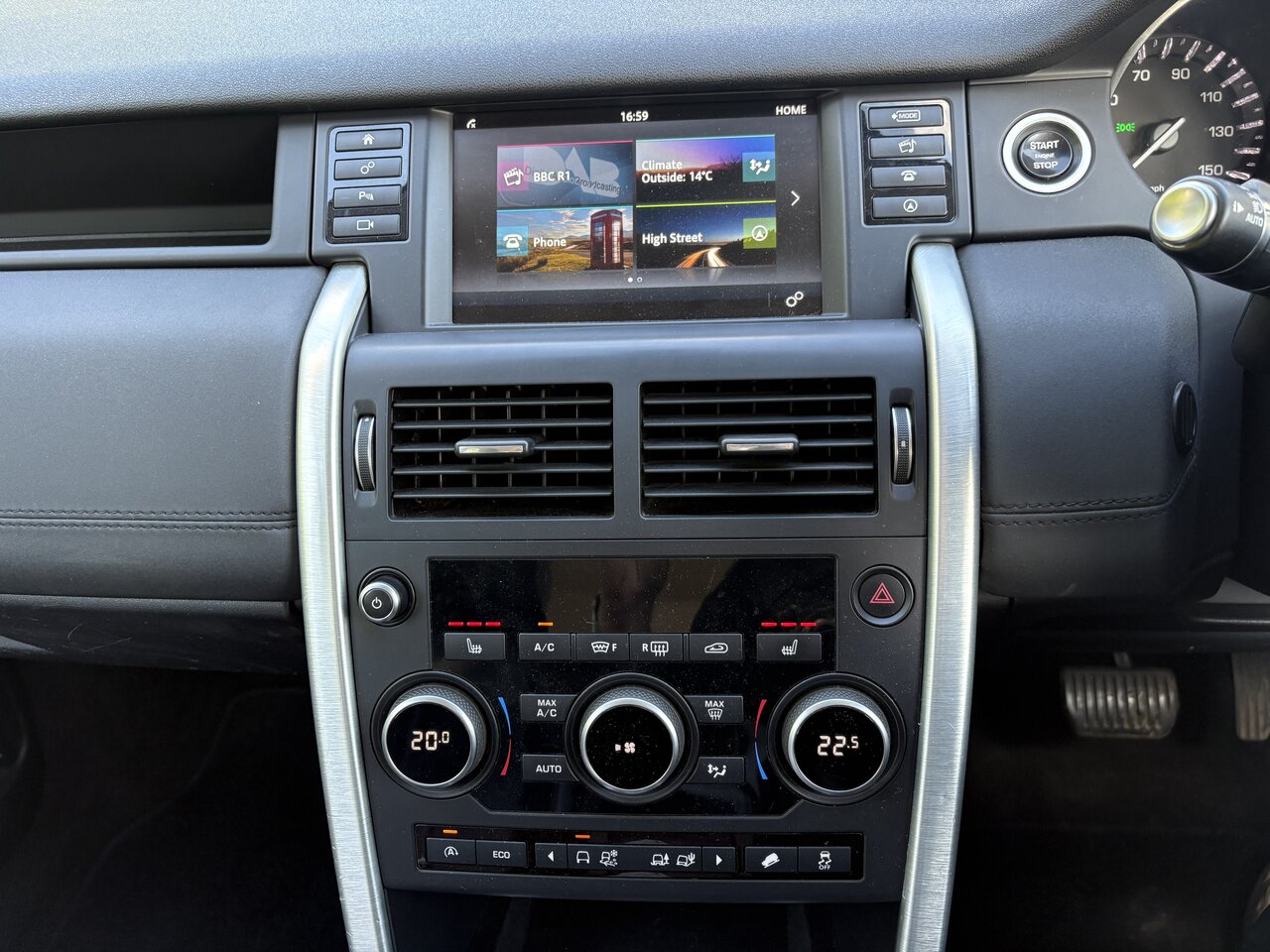 Used Land Rover Discovery Sport 2016 for sale - 76124866: Photo 19