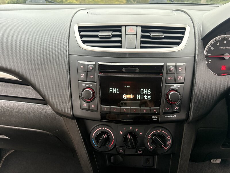 Used Suzuki Swift 2015 for sale - 76603766: Photo 15