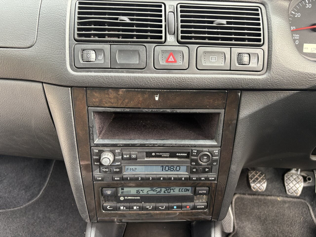 Used Volkswagen Golf 1999 for sale - 76139969: Photo 19