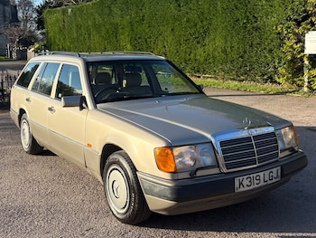 Mercedes-Benz - E Class