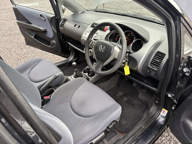 Used Honda Jazz 2005 for sale - 76603765: Photo 12