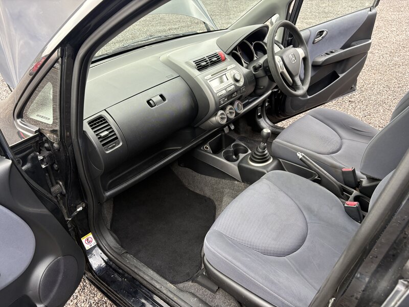 Used Honda Jazz 2005 for sale - 76603765: Photo 13