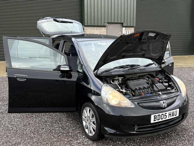 Used Honda Jazz 2005 for sale - 76603765: Photo 9