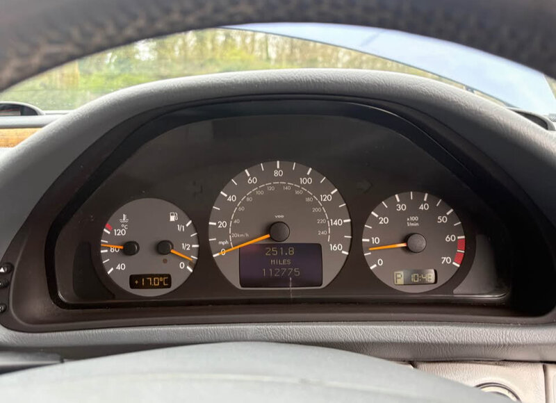 Used Mercedes-Benz CLK 2002 for sale - 76623773: Photo 18