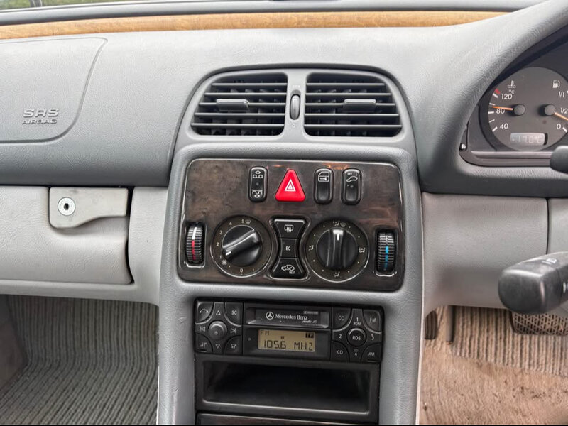 Used Mercedes-Benz CLK 2002 for sale - 76623773: Photo 19