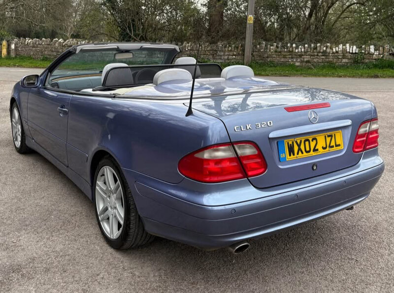 Used Mercedes-Benz CLK 2002 for sale - 76623773: Photo 2