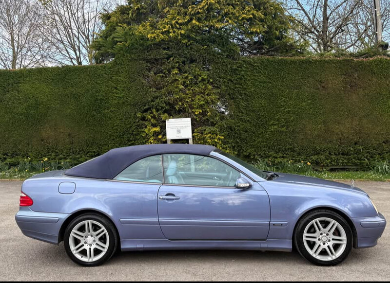 Used Mercedes-Benz CLK 2002 for sale - 76623773: Photo 4