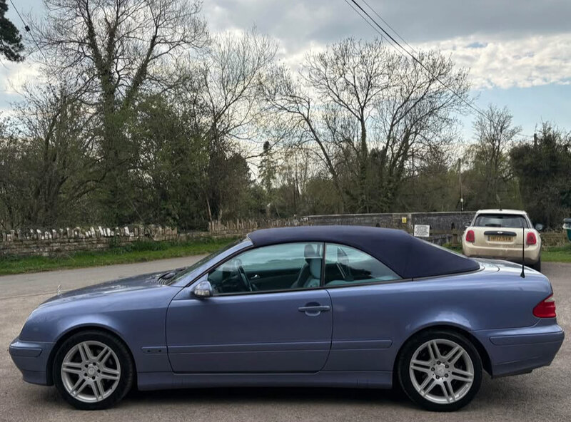 Used Mercedes-Benz CLK 2002 for sale - 76623773: Photo 8