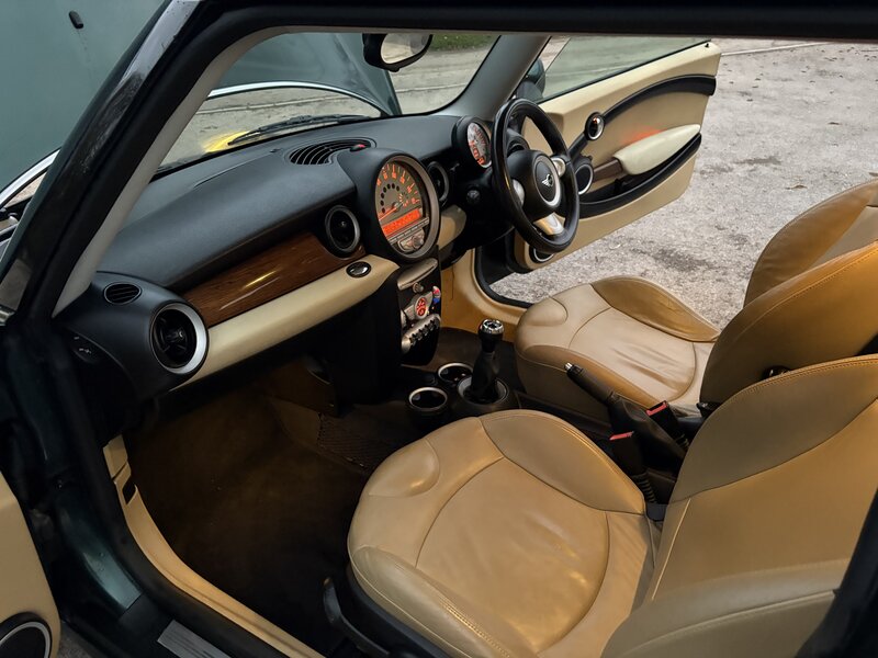 Used MINI Hatch 2009 for sale - 76603764: Photo 13