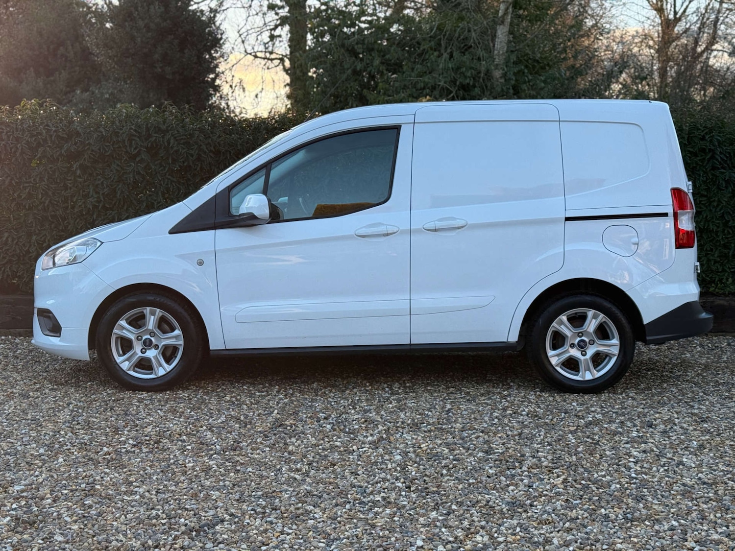 Used Ford Transit Courier 2022 for sale - 76148230: Photo 12