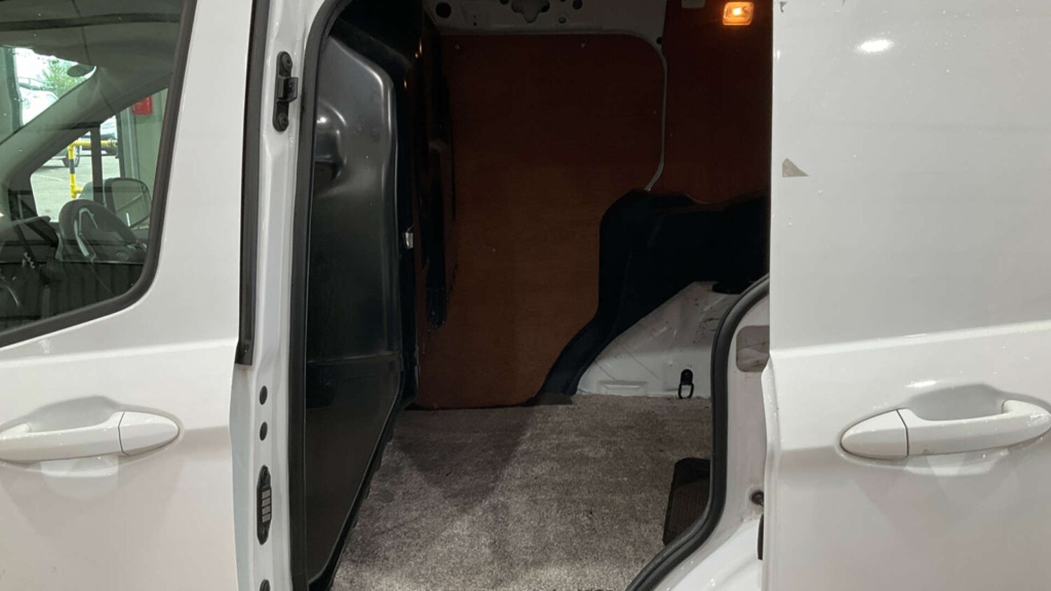 Used Ford Transit Courier 2022 for sale - 76148230: Photo 8