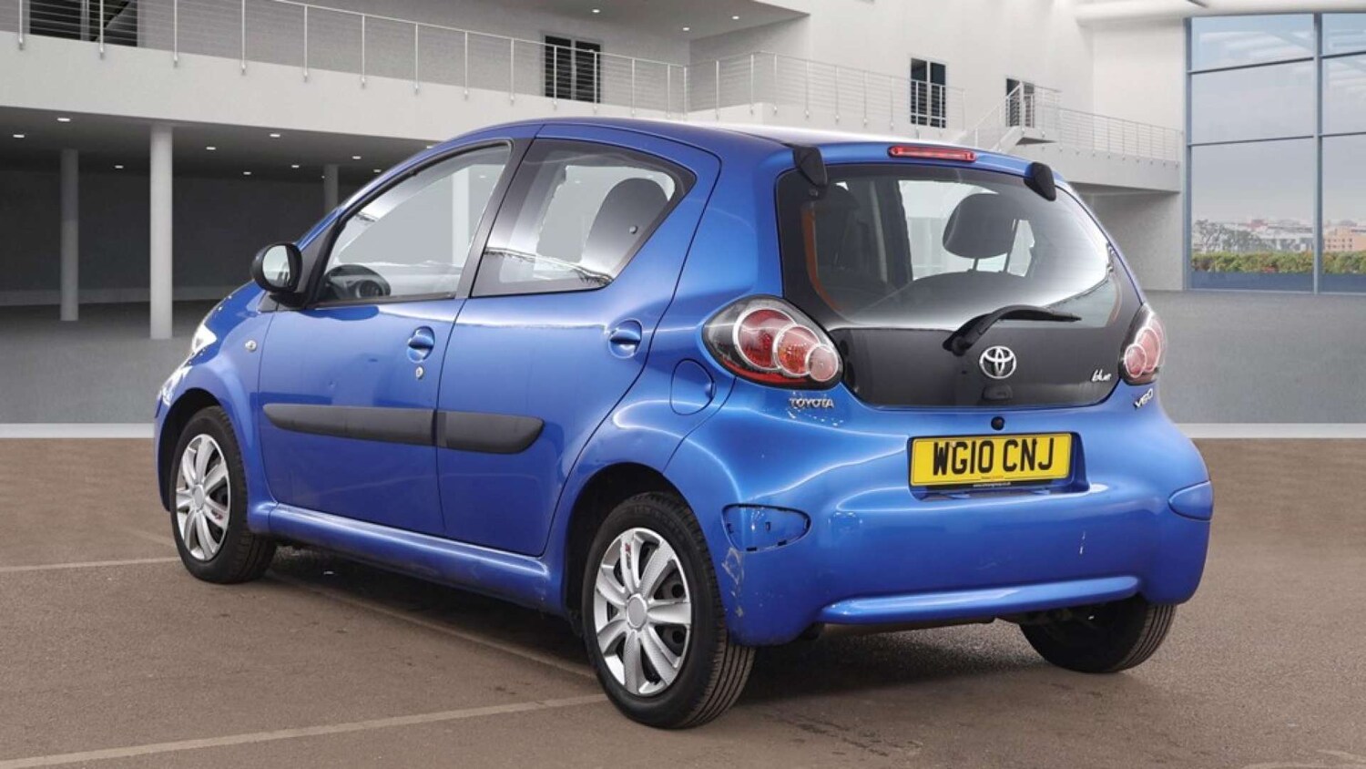 Used Toyota AYGO 2010 for sale - 77905774: Photo 15