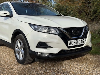Used Nissan Qashqai 2018 for sale - 76385774: Photo