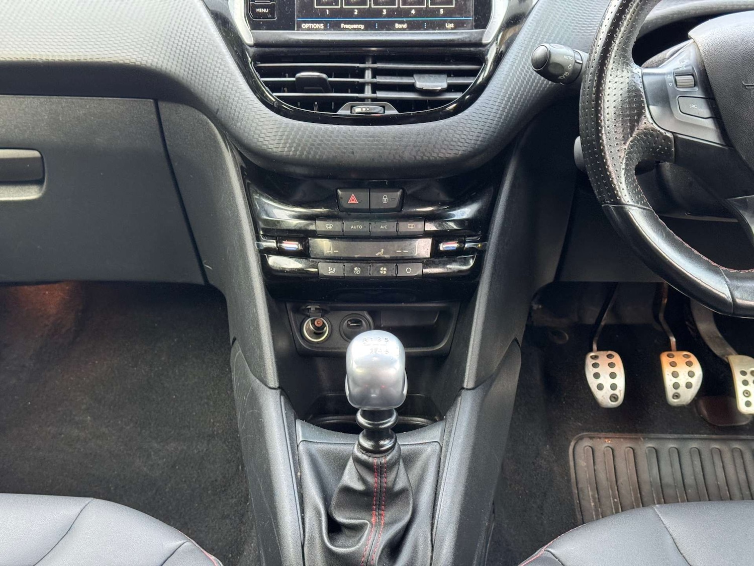 Used Peugeot 208 2019 for sale - 76427144: Photo 11