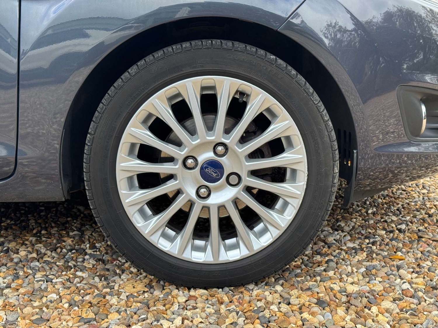 Used Ford Fiesta 2014 for sale - 76384169: Photo 13