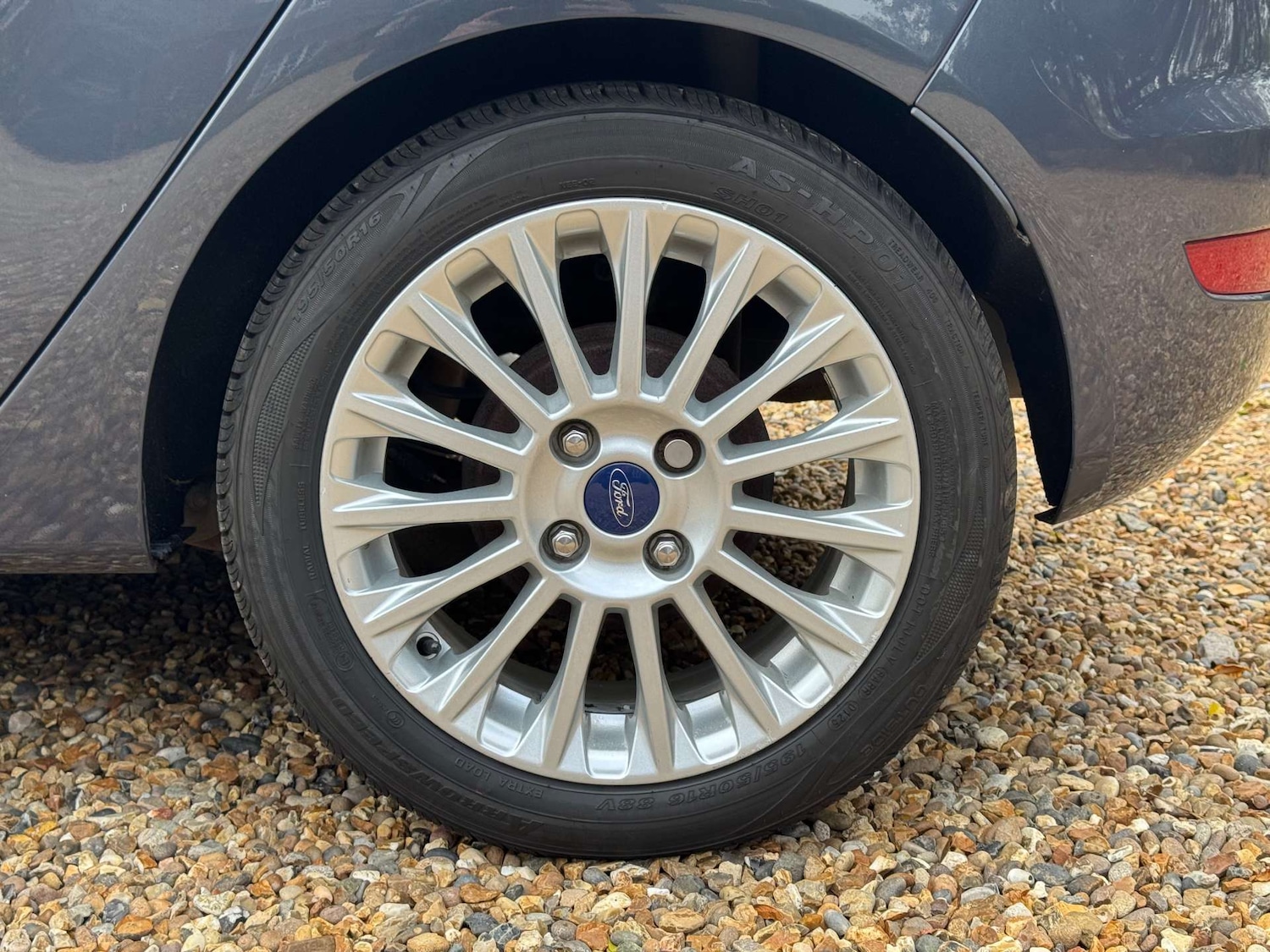 Used Ford Fiesta 2014 for sale - 76384169: Photo 15