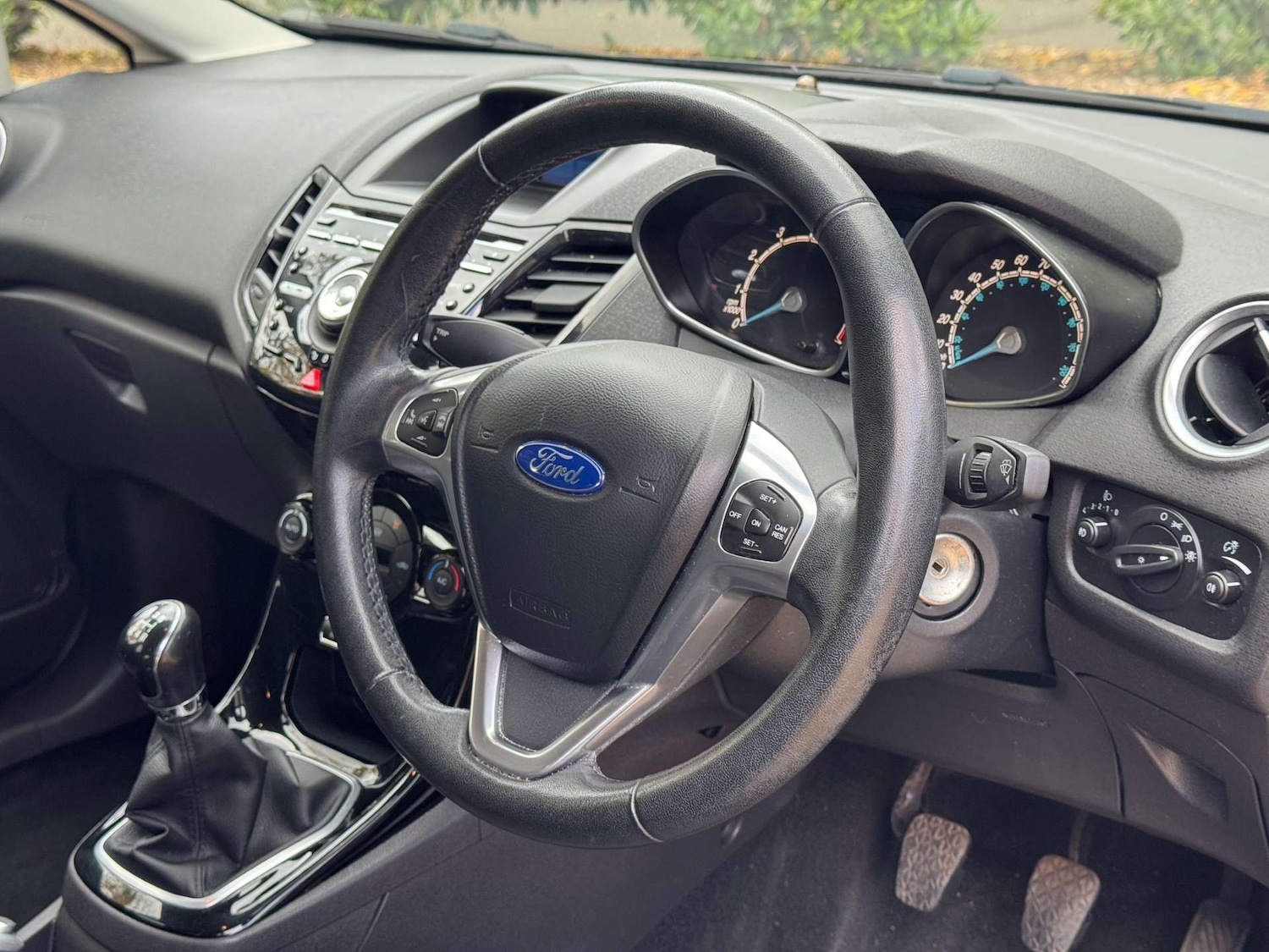 Used Ford Fiesta 2014 for sale - 76384169: Photo 4