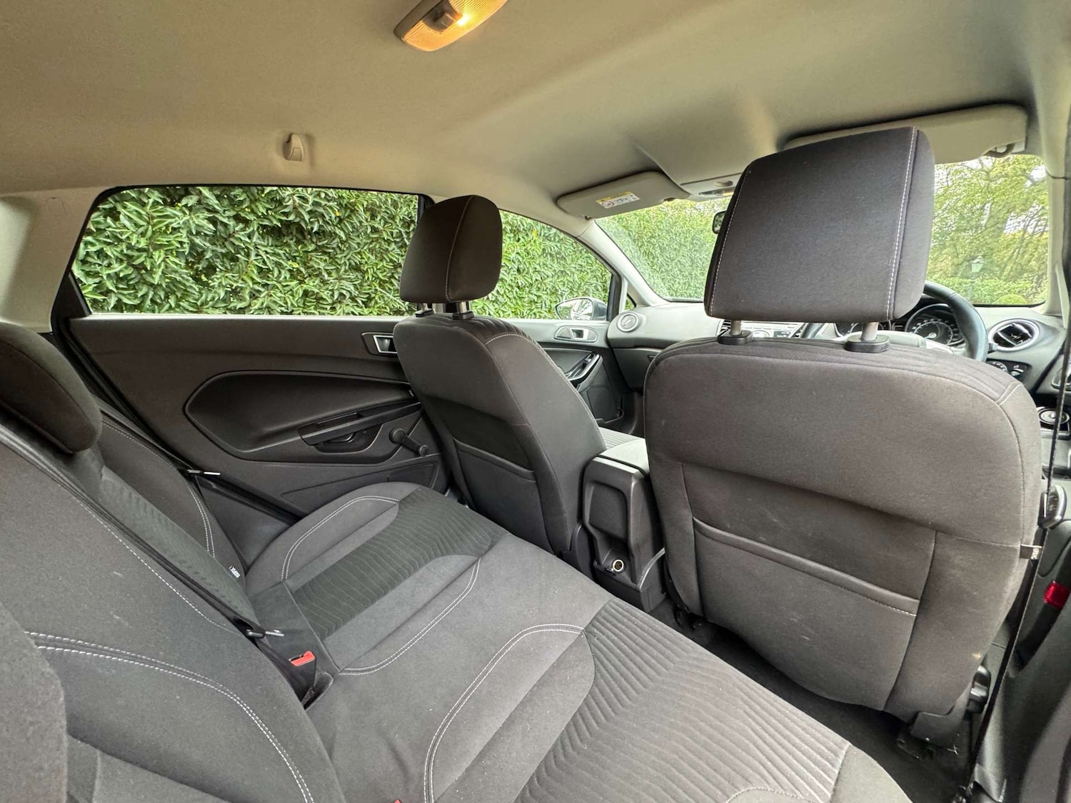 Used Ford Fiesta 2014 for sale - 76384169: Photo 9