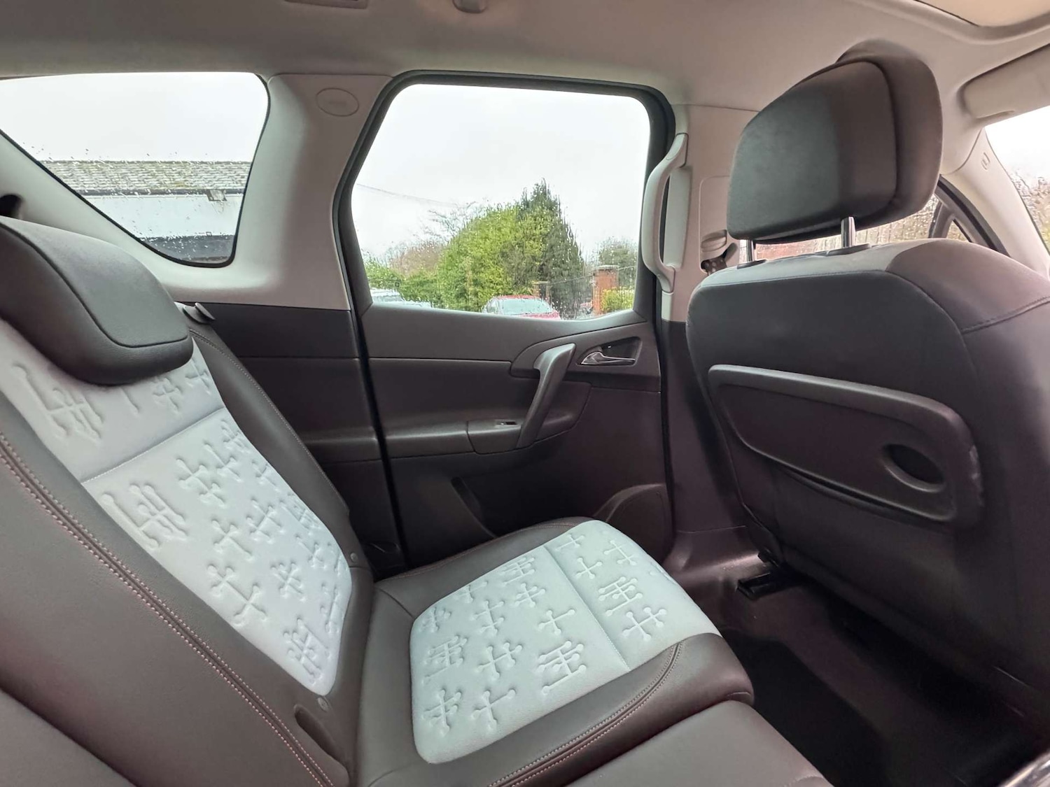 Used Vauxhall Meriva 2012 for sale - 77326052: Photo 31