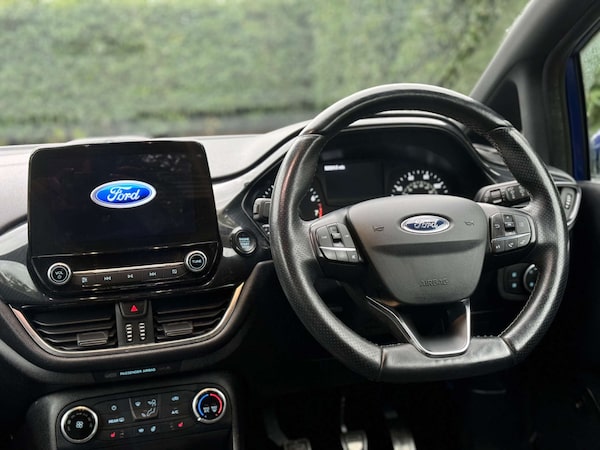 Used Ford Fiesta 2017 for sale - 76278564: Photo 3