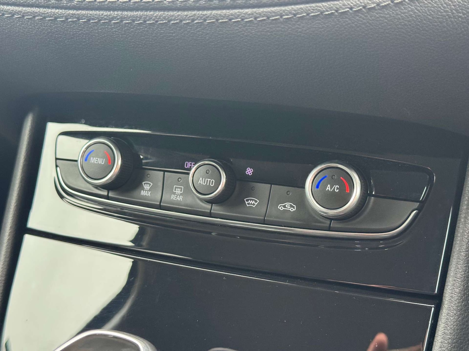 Used Vauxhall Grandland X 2018 for sale - 76384171: Photo 36