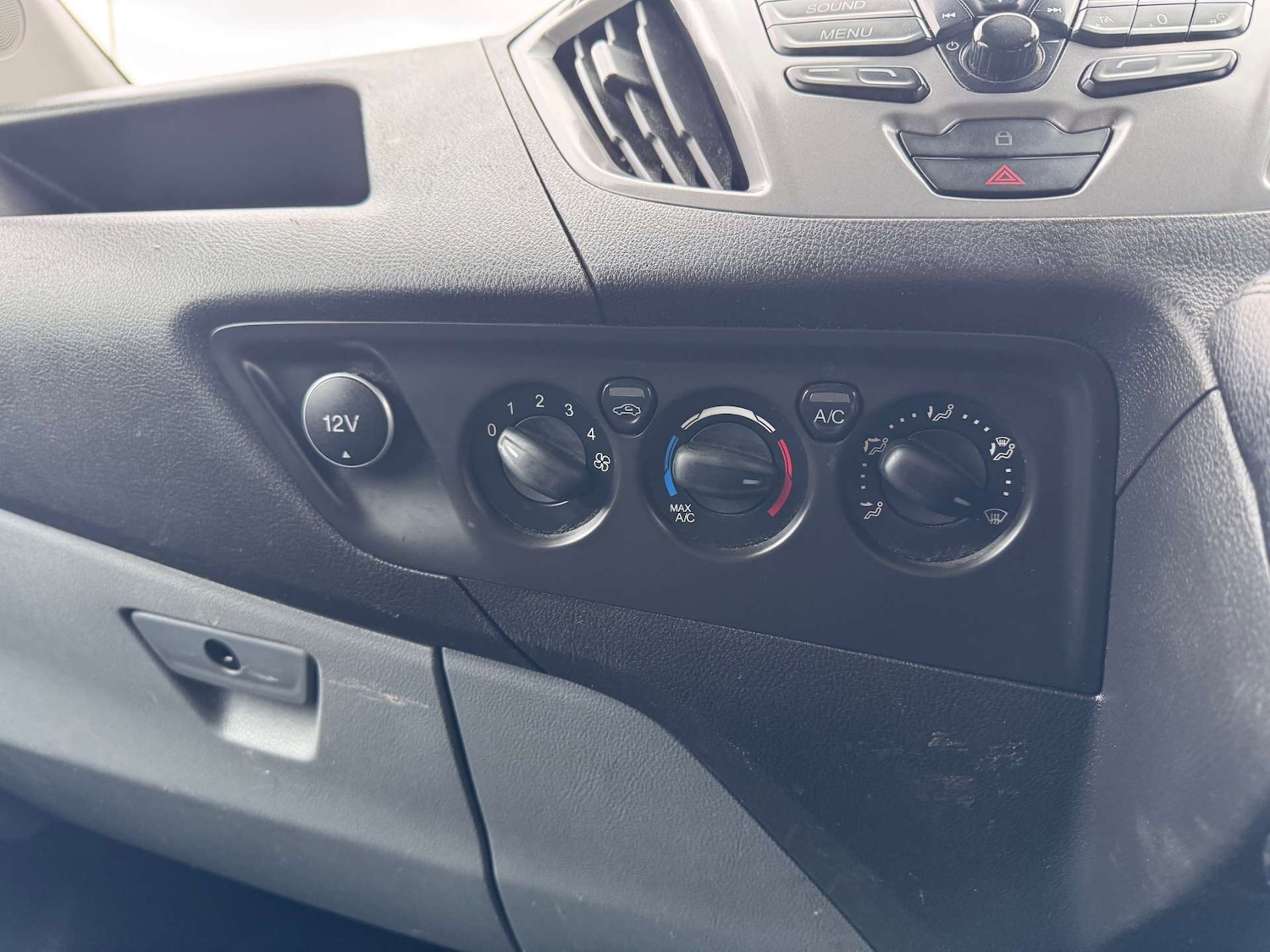 Used Ford Transit Custom 2018 for sale - 77847589: Photo 32