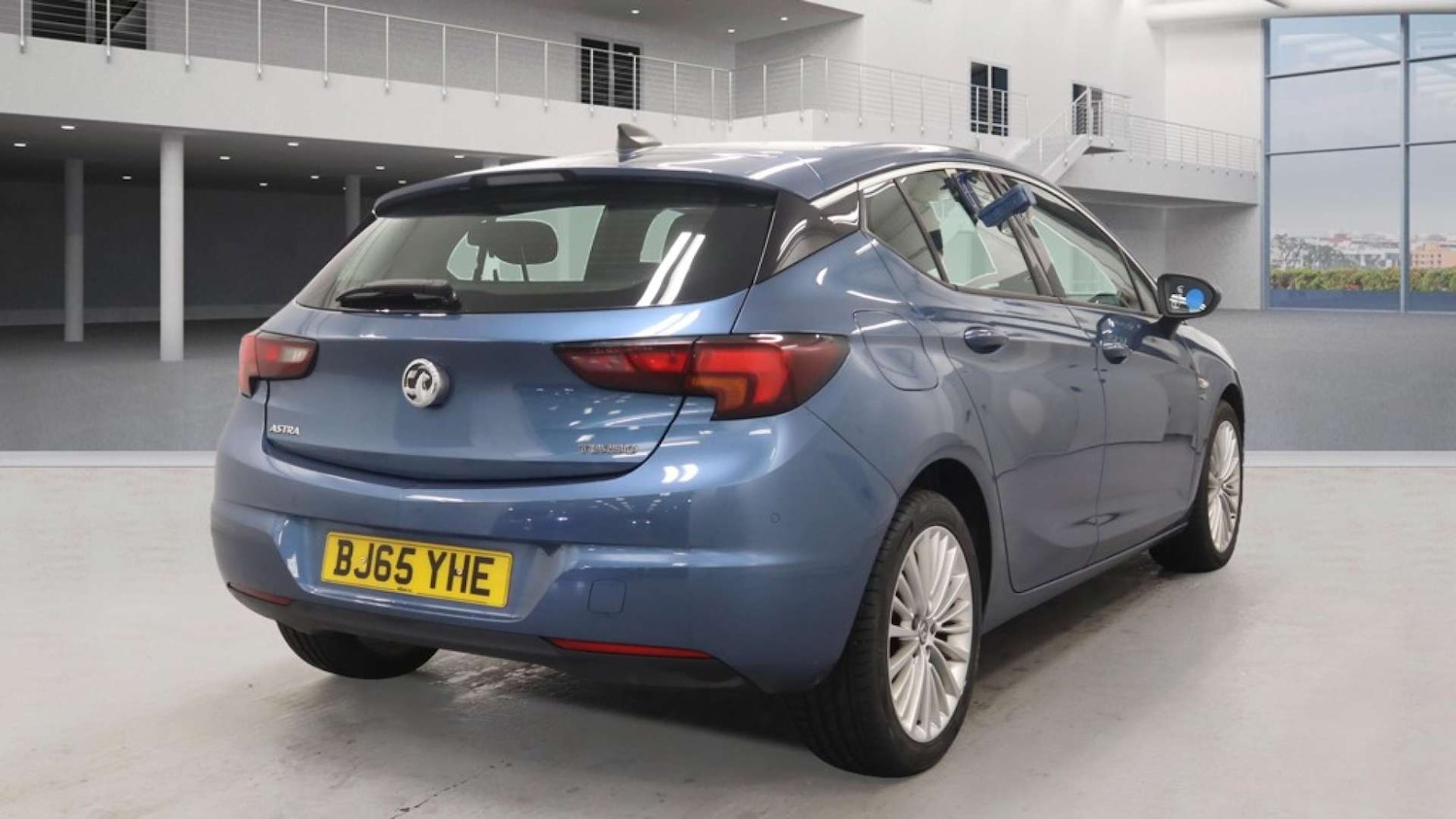 Used Vauxhall Astra 2016 for sale - 76427132: Photo 4