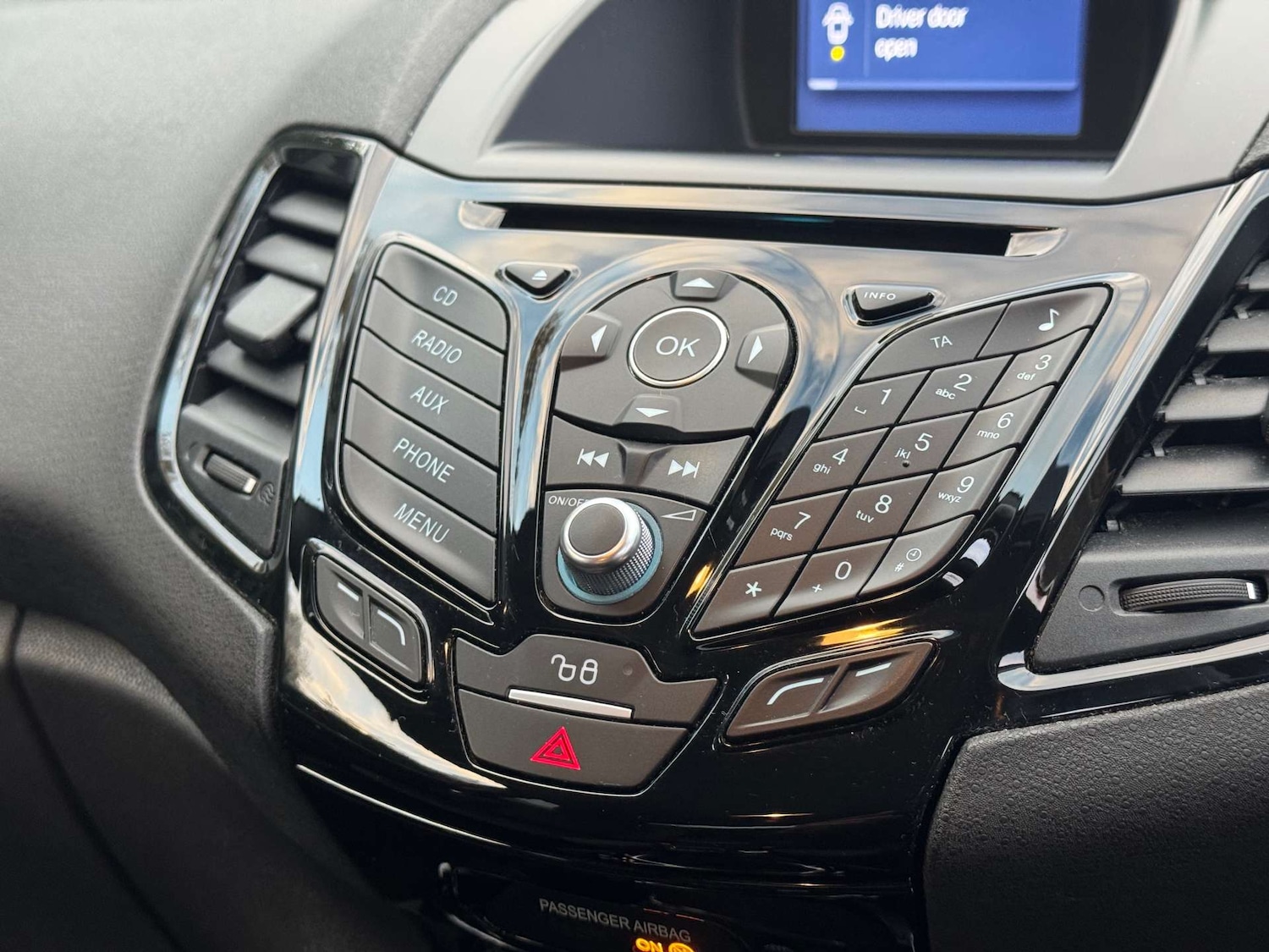 Used Ford Fiesta 2015 for sale - 76340734: Photo 14